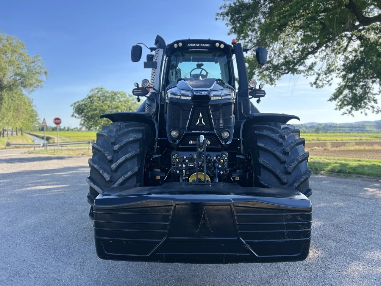TRATTORE CAMPO APERTO DEUTZ-FAHR 9340 TTV WARRIOR