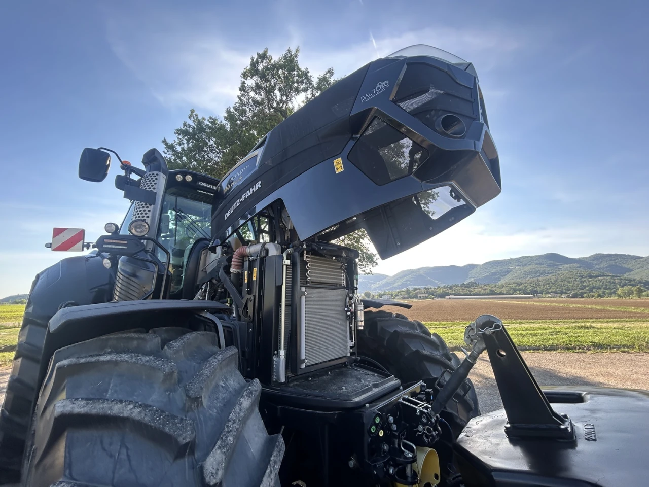 TRATTORE CAMPO APERTO DEUTZ-FAHR 9340 TTV WARRIOR
