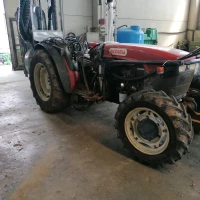 TRATTORE VIGNETO NEW HOLLAND TNF 75