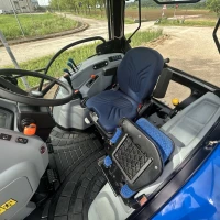 TRATTORE CAMPO APERTO NEW HOLLAND T4 75 S