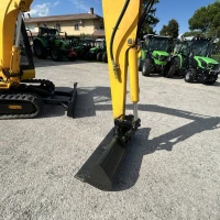 ESCAVATORE JCB 8035