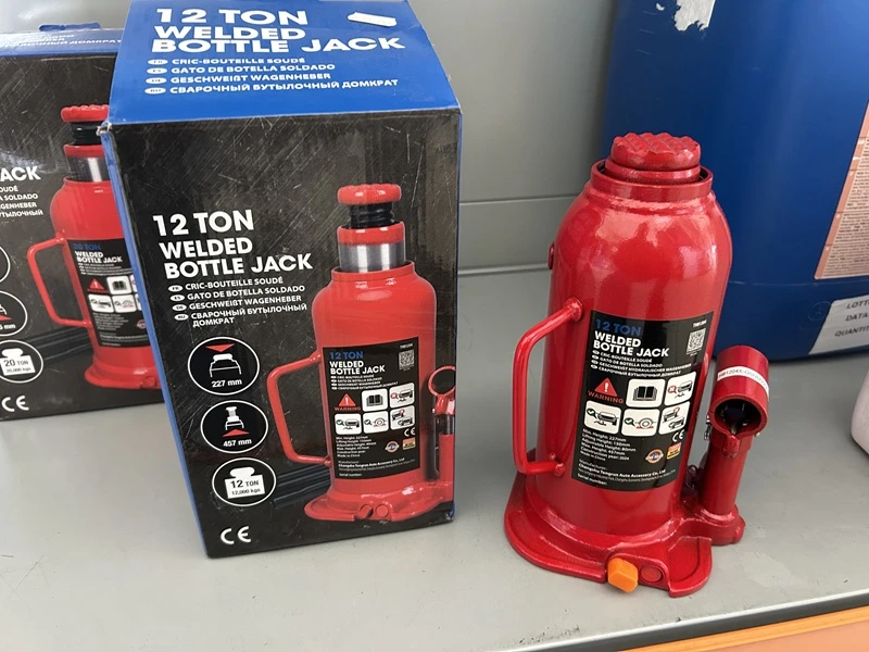 MARTINETTO TELESCOPICO A VITE 12TON