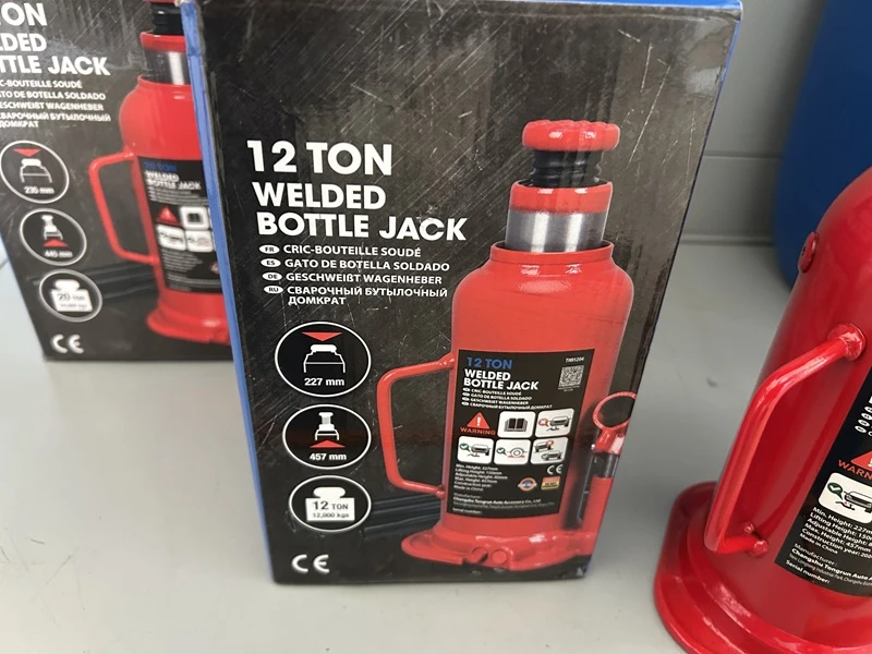 MARTINETTO TELESCOPICO A VITE 12TON