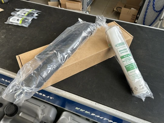 KIT POMPA INGRASSAGGIO A MANO