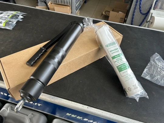 KIT POMPA INGRASSAGGIO A MANO