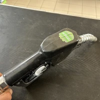 PISTOLA TRAVASO GASOLIO CON BLOCCO AUTOMATICO PER ELETROPOMPE