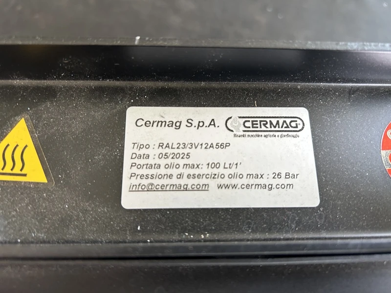 RADIATORE CON ELETTROVENTOLA SCAMBIATORE DI CALORE