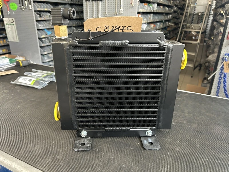 RADIATORE CON ELETTROVENTOLA SCAMBIATORE DI CALORE