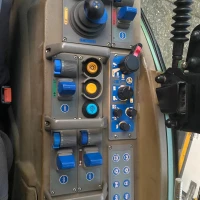 TRATTORE VIGNETO FENDT 209 F