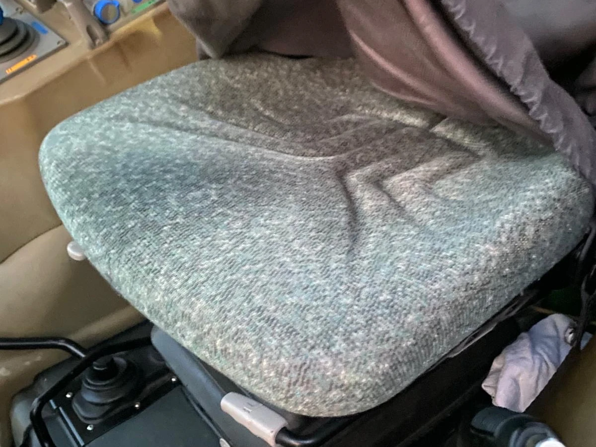 TRATTORE VIGNETO FENDT 209 F