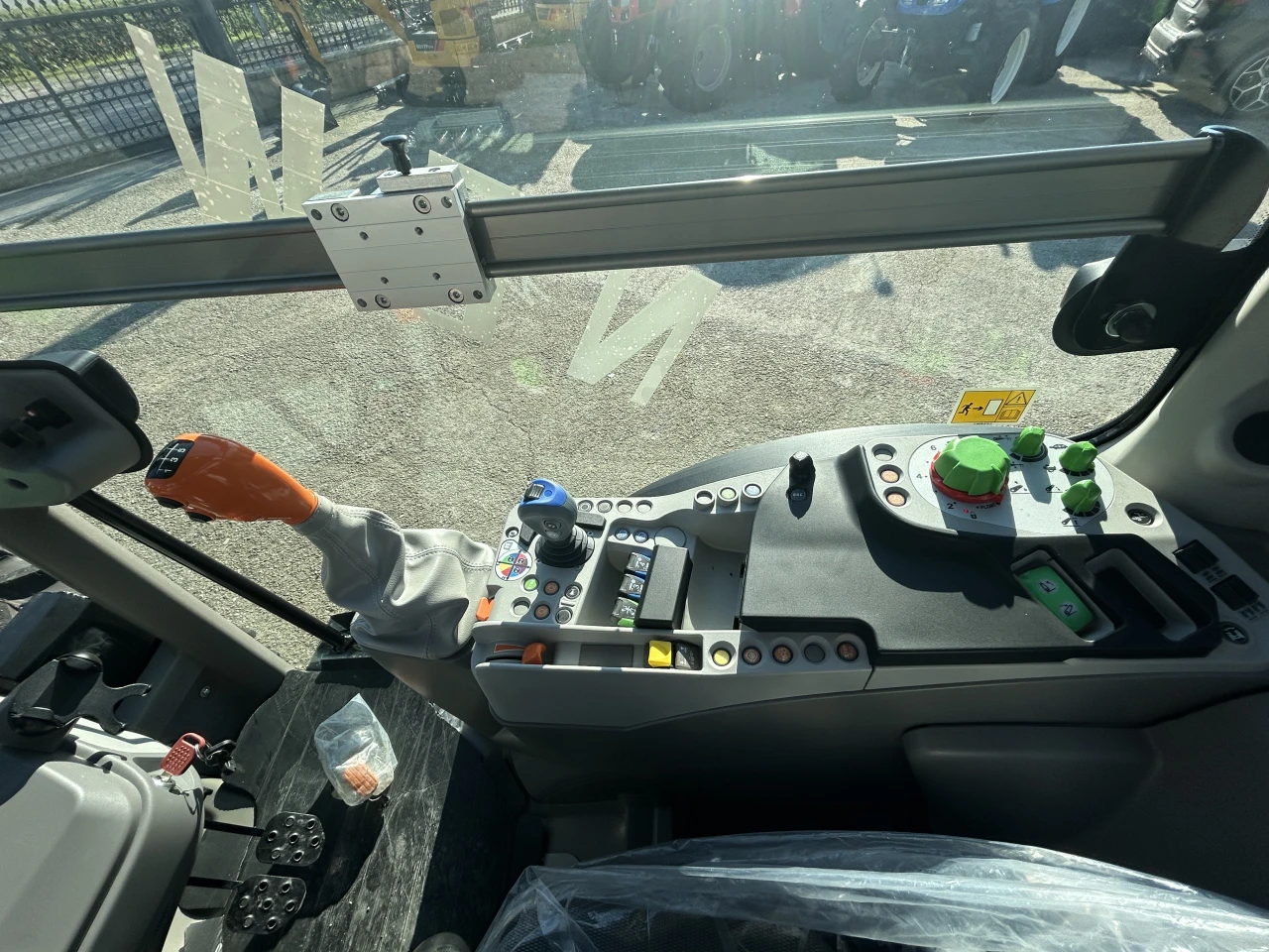 TRATTORE VIGNETO DEUTZ-FAHR 5105 DF PRO GS