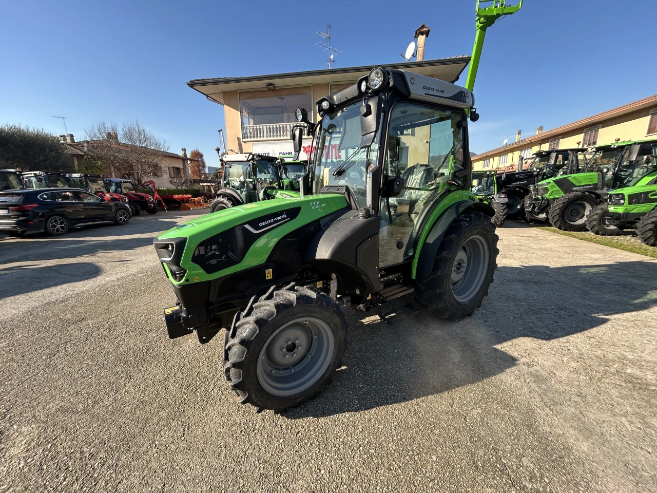 TRATTORE VIGNETO DEUTZ-FAHR 5105 DF TTV