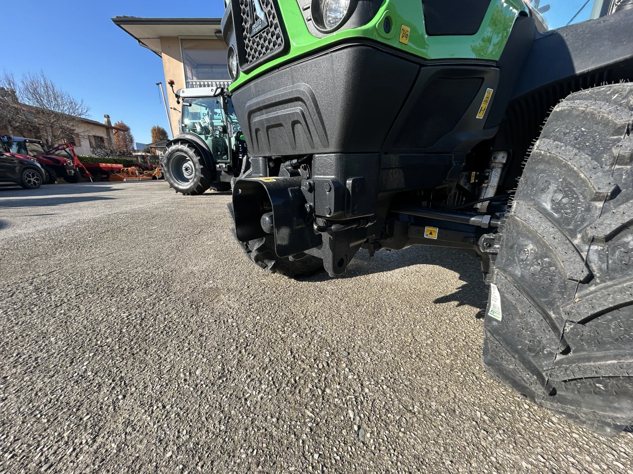 TRATTORE VIGNETO DEUTZ-FAHR 5105 DF TTV