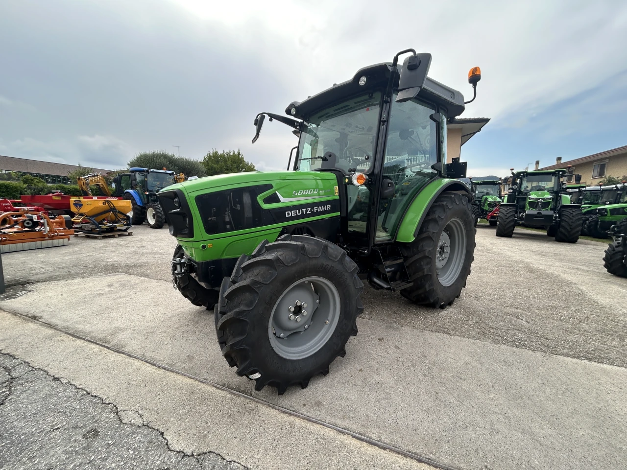 TRATTORE CAMPO APERTO 5080 D KEYLINE