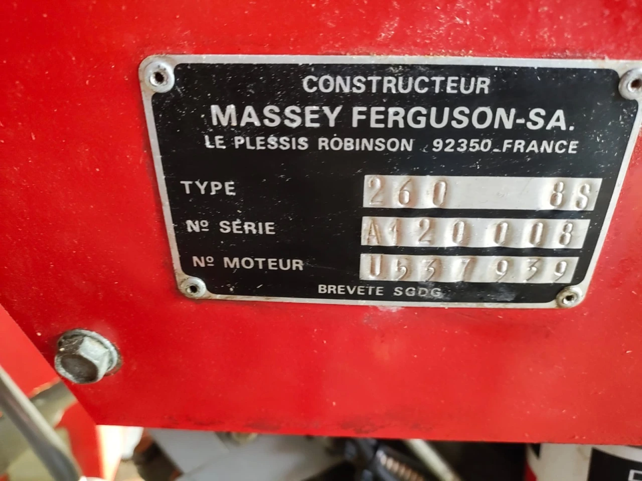 TRATTORE CAMPO MASSEY FERGUSON 260 2RM