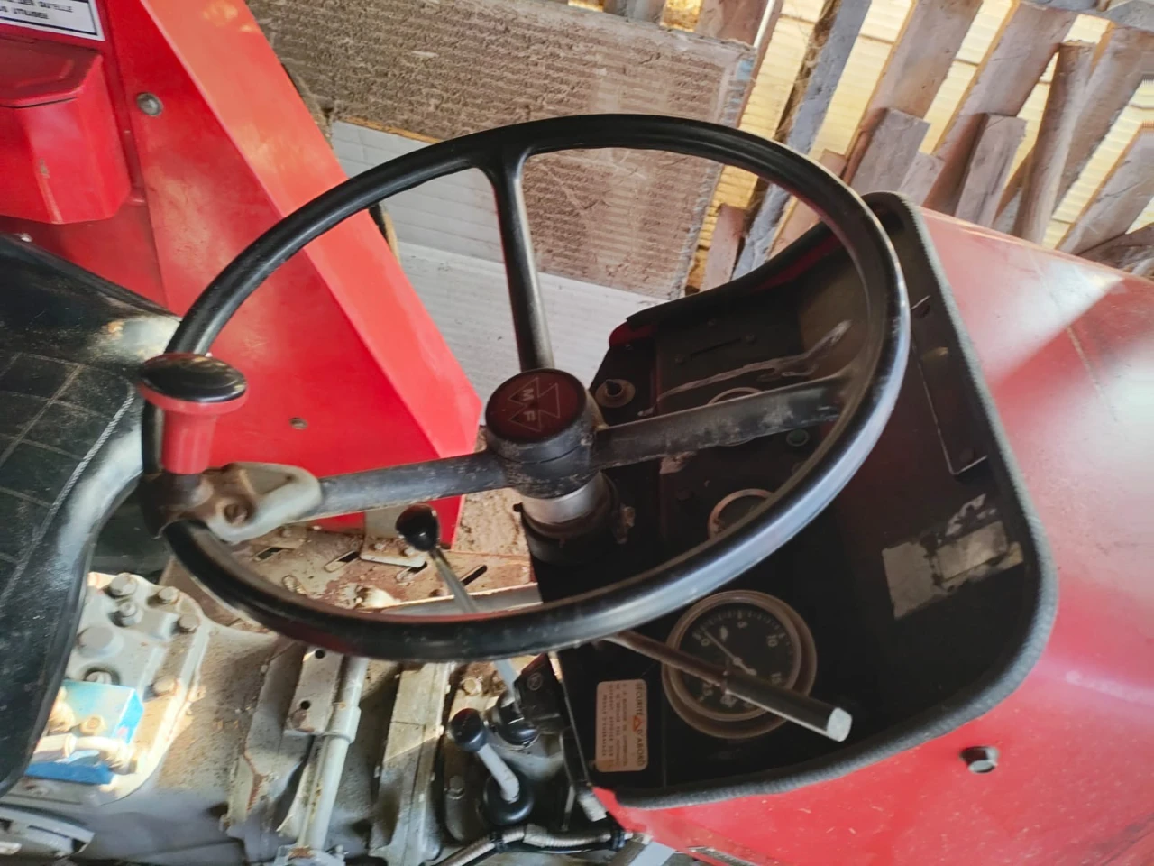 TRATTORE CAMPO MASSEY FERGUSON 260 2RM