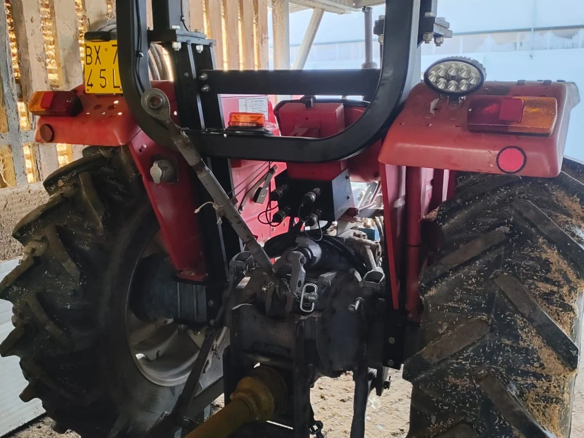 TRATTORE CAMPO MASSEY FERGUSON 260 2RM