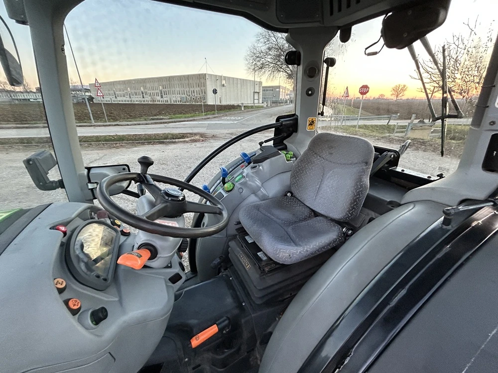 TRATTORE VIGNETO DEUTZ FAHR AGROPLUS S 430 GS