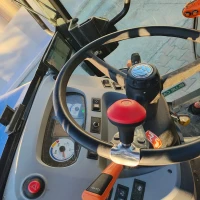 TRATTORE FRUTTTEO NEW HOLLAND T4.110 F