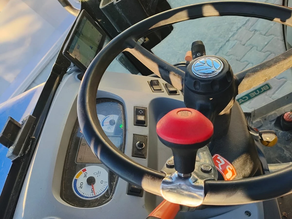 TRATTORE FRUTTTEO NEW HOLLAND T4.110 F