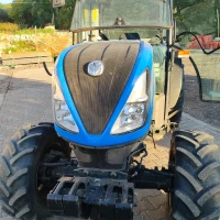 TRATTORE FRUTTTEO NEW HOLLAND T4.110 F