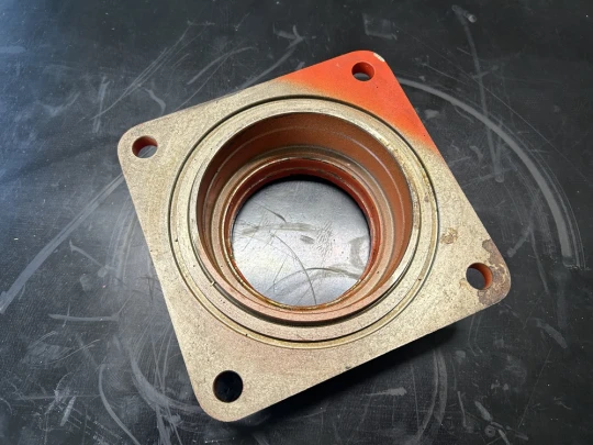 FLANGIA SUPPORTO CUSCINETTO INFERIORE