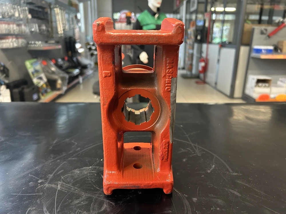 SUPPORTO CENTRALE COLTELLI HB/HM