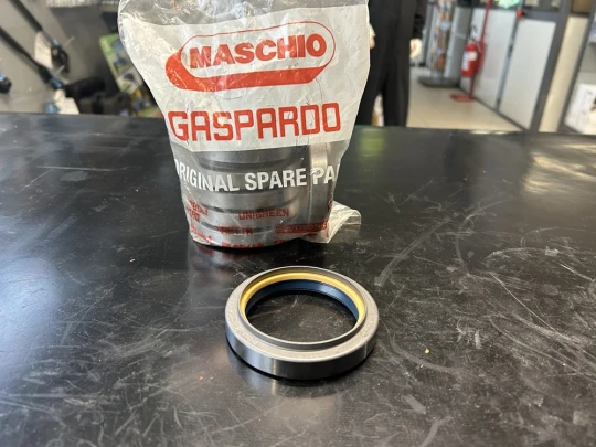 PARAOLIO INFERIORE RIDUTTORI LATERALE ERPICE MASCHIO