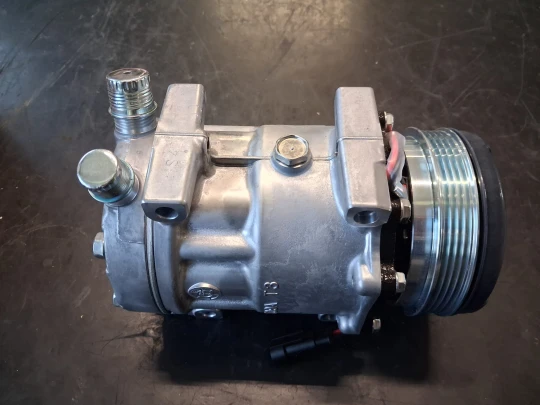 COMPRESSORE CLIMA COMPATIBILE NEW HOLLAND