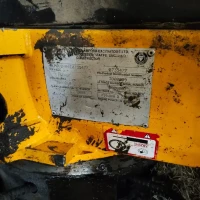 ESCAVATORE JCB 8035