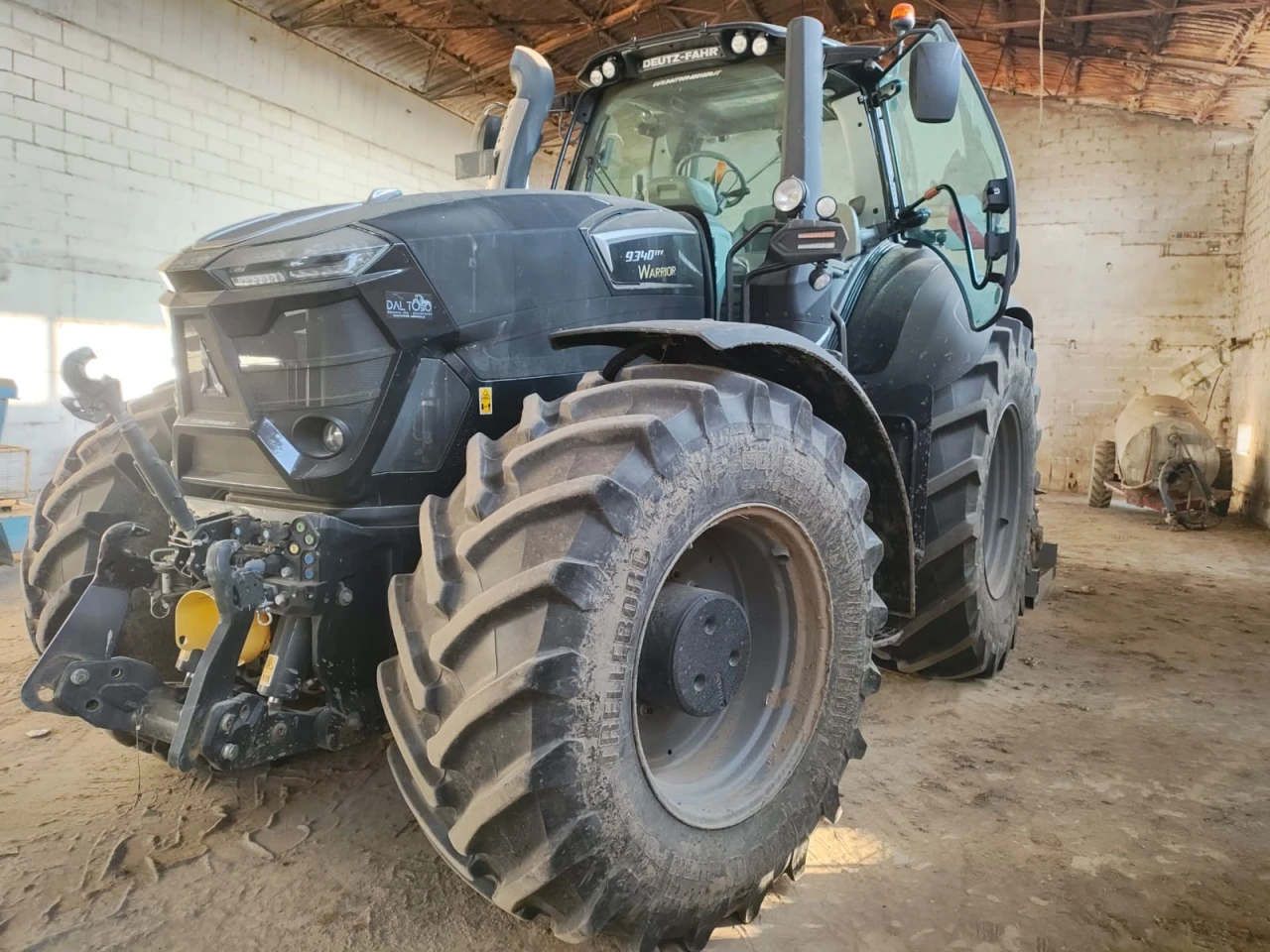 TRATTORE CAMPO APERTO DEUTZ-FAHR 9340 TTV WARRIOR