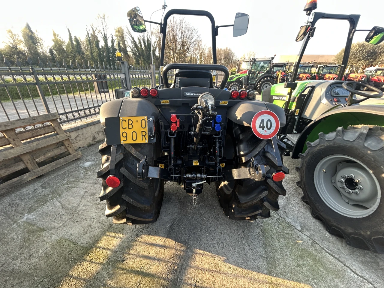 TRATTORE VIGNETO DEUTZ-FAHR 3060 DT
