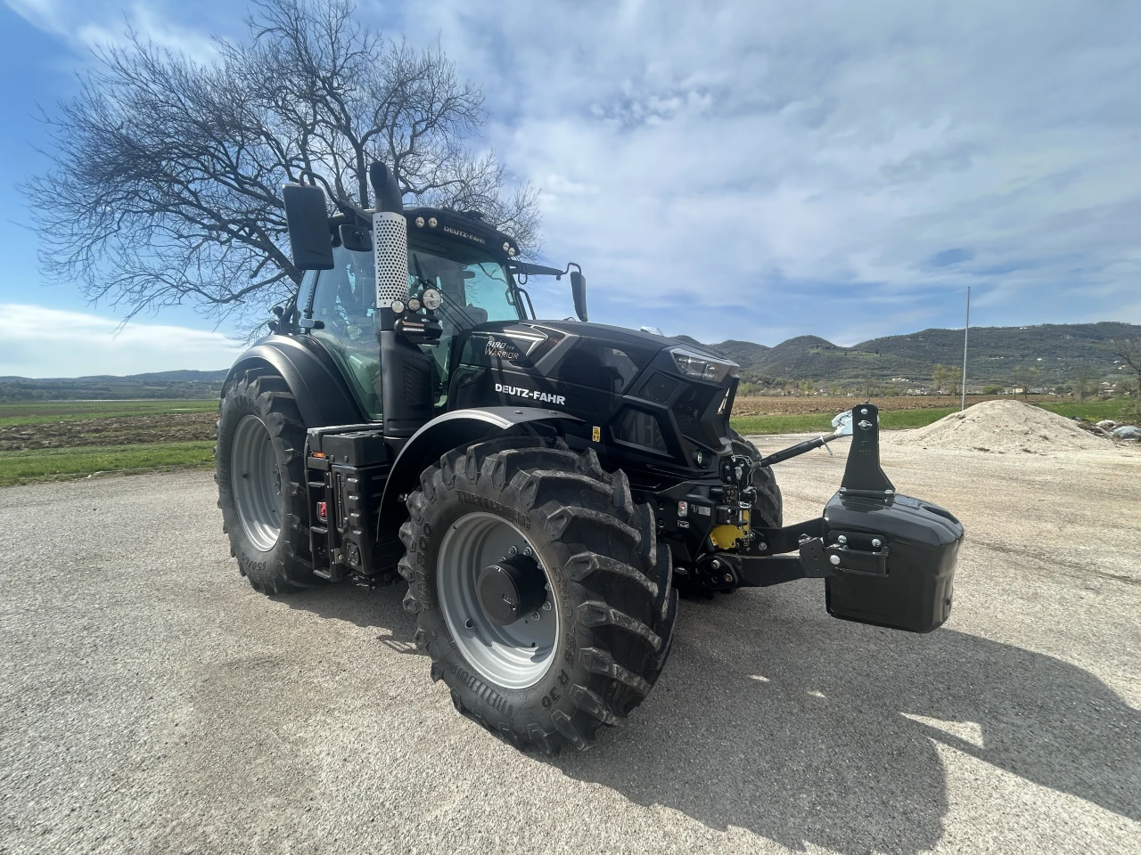 TRATTORE CAMPO APERTO DEUTZ-FAHR 6180 TTV WARRIOR EX PROVE