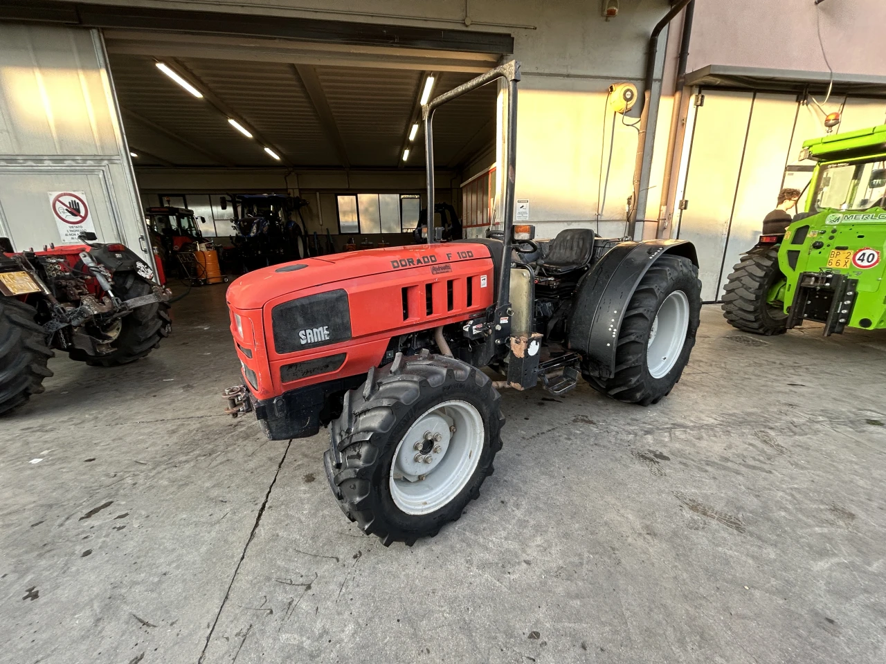 TRATTORE VIGNETO SAME DORADO F 100