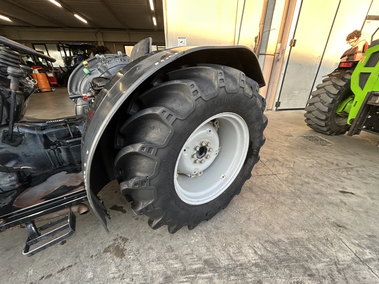 TRATTORE VIGNETO SAME DORADO F 100