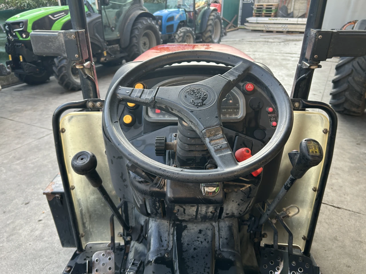 TRATTORE VIGNETO SAME DORADO F 100