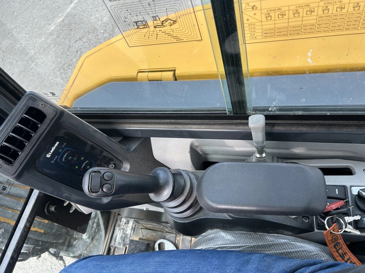 ESCAVATORE LIUGONG 9035