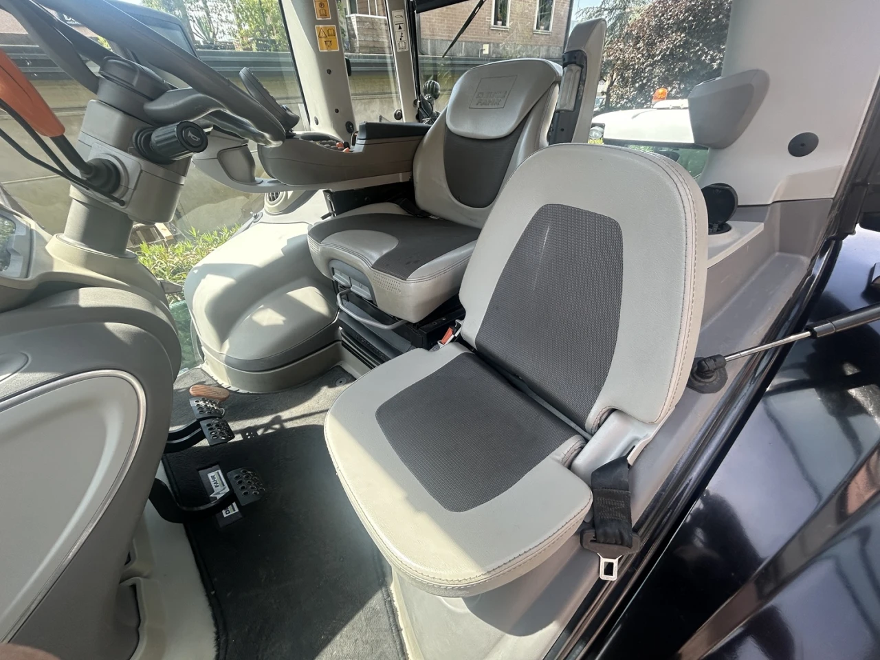TRATTORE CAMPO APERTO DEUTZ-FAHR 9340 TTV WARRIOR