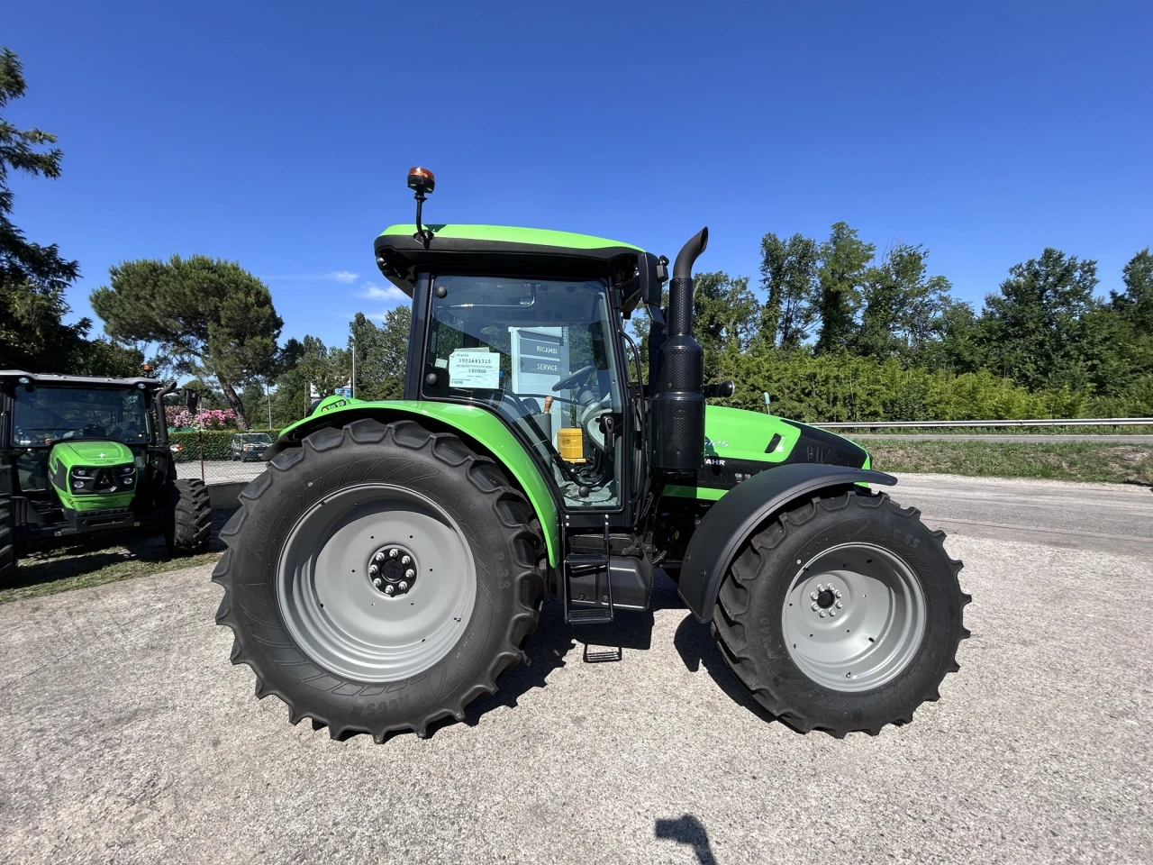 TRATTORE CAMPO APERTO DEUTZ-FAHR 5125 GS