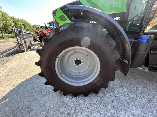 TRATTORE CAMPO APERTO DEUTZ-FAHR 6115 C PWS *