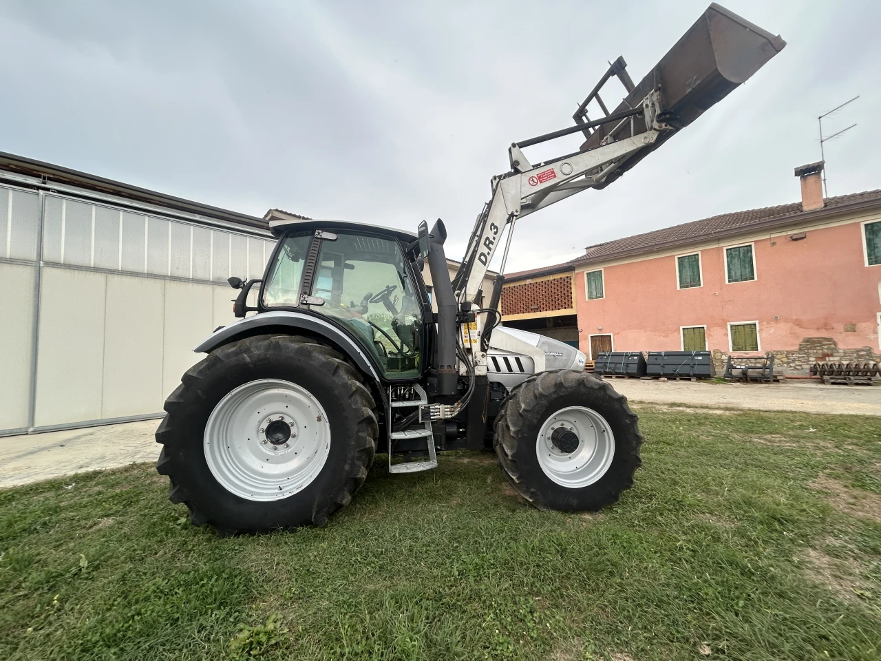 TRATTORE CAMPO APERTO LAMBORGHINI R6 170 VRT