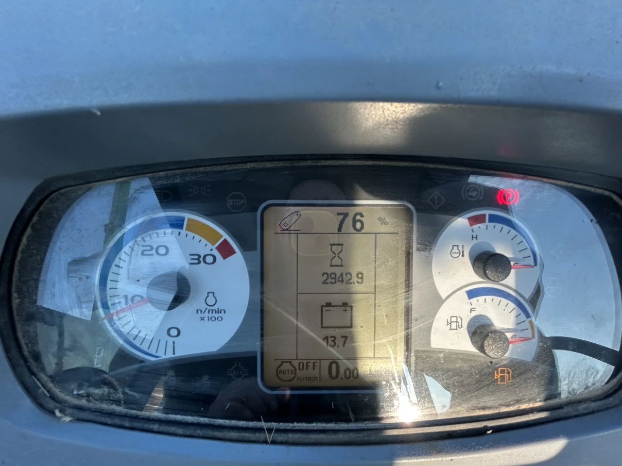 TRATTORE FRUTTTEO NEW HOLLAND T4.110 F